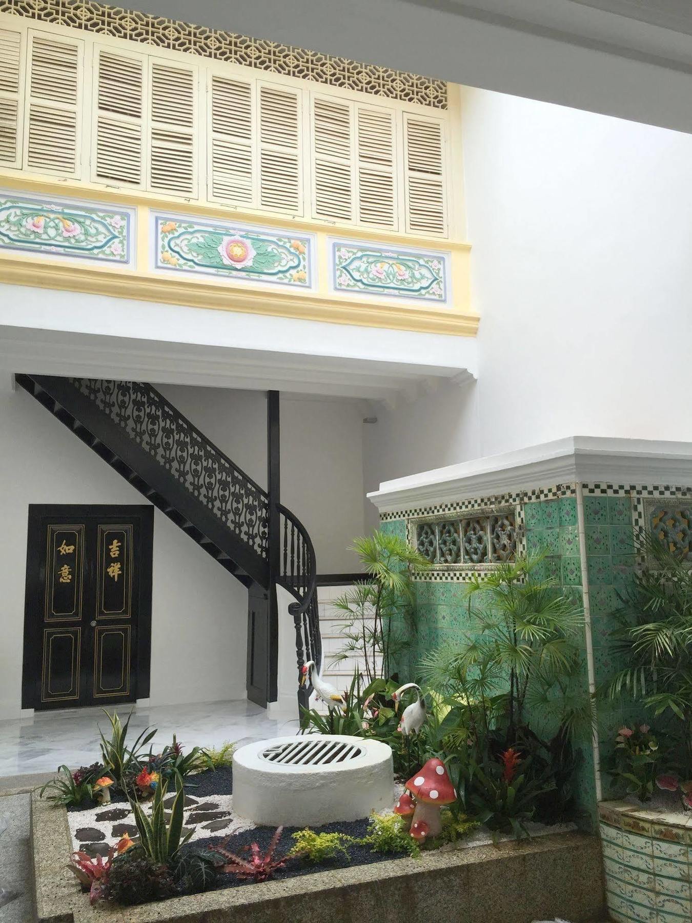 Heeren Palm Suites Malacca Eksteriør billede